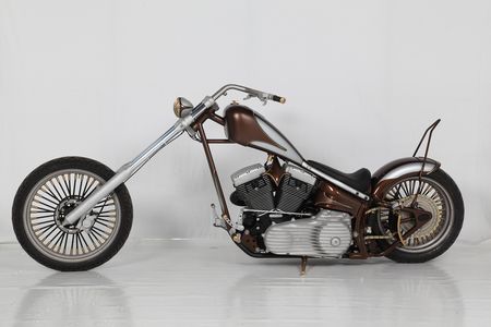 Chopper SE Motorrad von der Seite