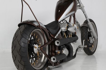 Chopper SE Motorrad von hinten