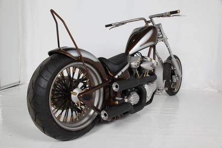 Chopper SE Motorrad von der Seite