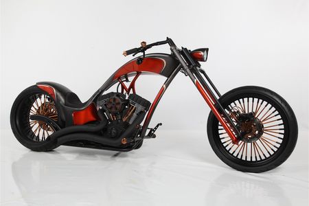 Lowrider Motorrad von der Seite