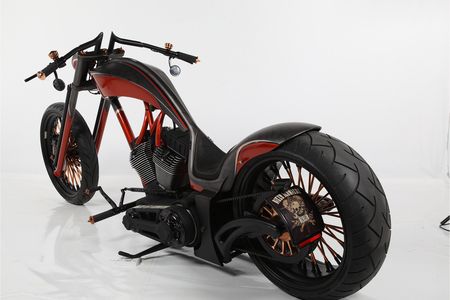 Lowrider Motorrad von der Seite