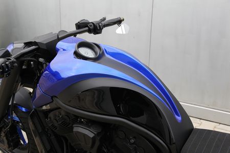 VR Blue Motorrad Nahaufnahme